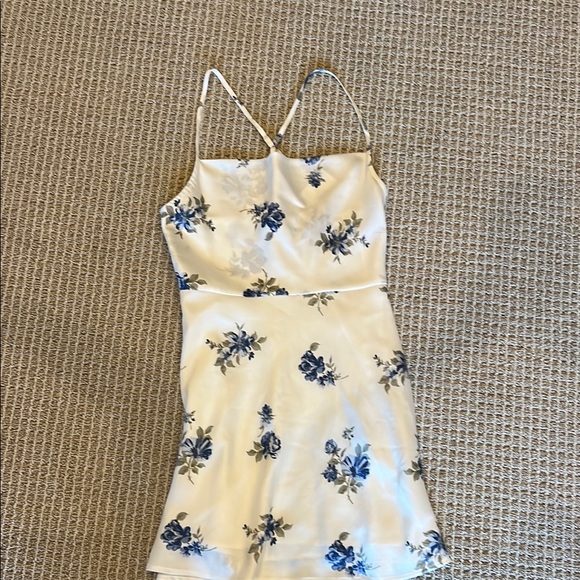 Abercrombie & Fitch Dresses & Skirts - Abercrombie & Fitch White and Blue Floral Mini Dress